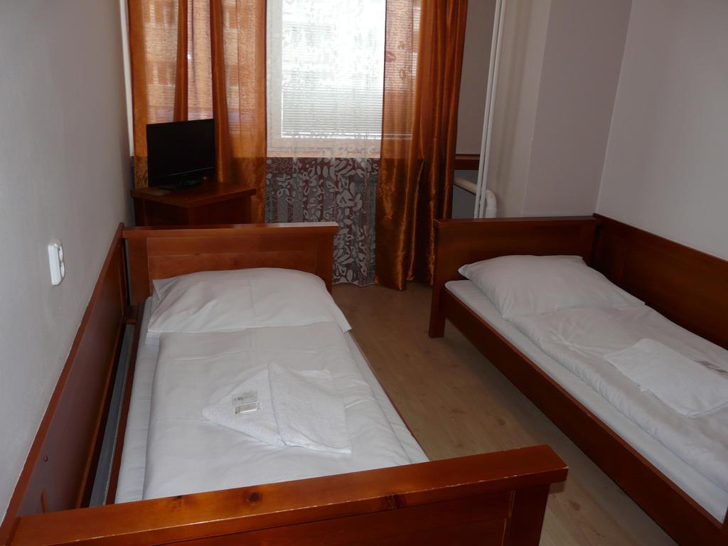 Hotel Ondráš Zlín Habitación foto